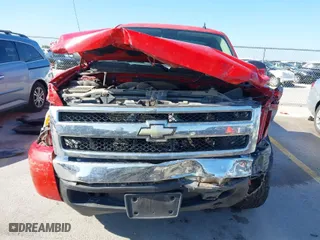 2008 Chevrolet Silverado 1500 Work Truck with VIN 1GCEC19C68Z257588, listed as a IAAI auction lot 41481097 with 194,145 mi miles. Bid and sale history available at carsss.com. Image 6.