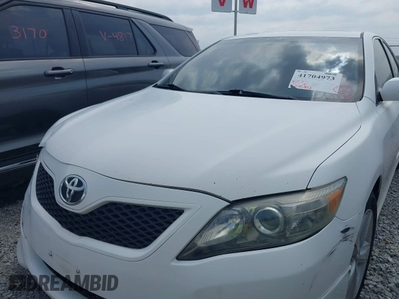 2011 Toyota Camry LE z VIN 4T1BF3EK5BU658827, wystawiony jako IAAI lot #41704973 z przebiegiem 212 443 mil mil oraz . Historia ofert i sprzedaży dostępna na DreamBid. Obrazek 12.