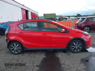 2018 Toyota Prius One z VIN JTDKDTB34J1604846, wystawiony jako IAAI lot #41976214 z przebiegiem 68 949 mil mil oraz . Historia ofert i sprzedaży dostępna na DreamBid. Obrazek 14.