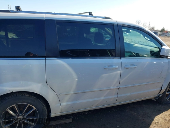 2017 Dodge Grand Caravan SXT with VIN 2C4RDGCG8HR580449, listed as a IAAI auction lot 41950877 with 130,753 mi miles and . Bid and sale history available at DreamBid. Image 13.