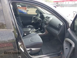 2006 Toyota RAV4 Sport with VIN JTMBK32V465004660, listed as a IAAI auction lot 42134217 with 190,680 mi miles. Bid and sale history available at carsss.com. Image 5.