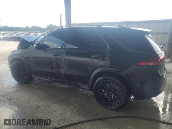 2024 Mercedes-Benz GLE 450 with VIN 4JGFB5KB8RB122828, listed as a Copart auction lot 84754404 with 9,329 mi miles and Salvage title. Bid and sale history available at DreamBid. Image 2.