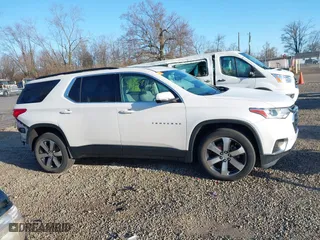 2020 Chevrolet Traverse LT Leather with VIN 1GNEVHKW6LJ241798, listed as a IAAI auction lot 41858163 with 85,560 mi miles. Bid and sale history available at carsss.com. Image 14.