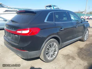 2016 Lincoln MKX Reserve with VIN 2LMTJ8LRXGBL79973, listed as a IAAI auction lot 41772136 with 105,566 mi miles. Bid and sale history available at carsss.com. Image 4.
