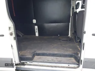 2020 Ford Transit Cargo z VIN 1FTBR3X87LKB51535, wystawiony jako IAAI lot #42382139 z przebiegiem 434 594 mil mil oraz . Historia ofert i sprzedaży dostępna na DreamBid. Obrazek 8.