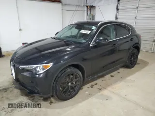 2018 Alfa Romeo Stelvio z VIN ZASFAKAN1J7B92901, wystawiony jako Copart lot #56943405 z przebiegiem 78 444 mil mil oraz Czysty tytuł • Clean title. Historia ofert i sprzedaży dostępna na DreamBid. Obrazek 1.