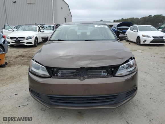 2011 Volkswagen Jetta Sedan SE w/Convenience with VIN 3VWDX7AJ6BM109220, listed as a Copart auction lot 44567495 with 228,234 mi miles and Clean Title. Bid and sale history available at carsss.com. Image 5.