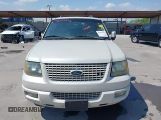 2006 Ford Expedition z VIN 1FMPU195X6LA76819, wystawiony jako IAAI lot #42047702 z przebiegiem 290 392 mil mil oraz . Historia ofert i sprzedaży dostępna na DreamBid. Obrazek 12.