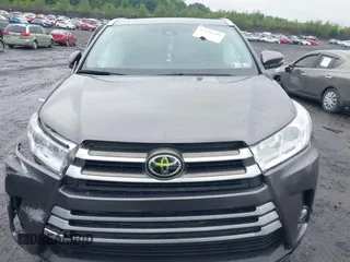 2019 Toyota Highlander SE with VIN 5TDJZRFH0KS722418, listed as a IAAI auction lot 42531509 with 64,369 mi miles and . Bid and sale history available at DreamBid. Image 12.