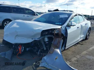 2022 Tesla Model S with VIN 5YJSA1E51NF491493, listed as a IAAI auction lot 41570494 with Not Provided miles and . Bid and sale history available at DreamBid. Image 2.