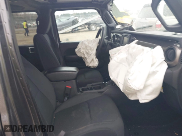 2019 Jeep Wrangler Unlimited Sport Altitude with VIN 1C4HJXDG0KW559807, listed as a IAAI auction lot 41790082 with 34,221 mi miles and . Bid and sale history available at DreamBid. Image 5.