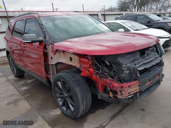 2019 Ford Explorer XLT with VIN 1FM5K7D81KGA22023, listed as a IAAI auction lot 41699119 with 75,247 mi miles. Bid and sale history available at carsss.com. Image 1.