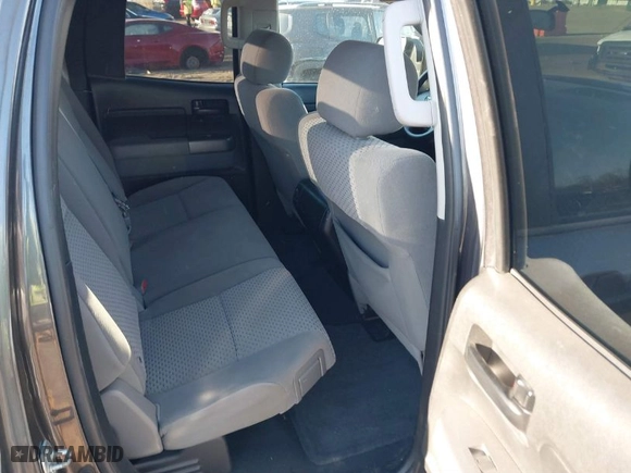 2013 Toyota Tundra 4WD Truck with VIN 5TFUW5F14DX283612, listed as a IAAI auction lot 41551592 with 198,271 mi miles. Bid and sale history available at carsss.com. Image 8.