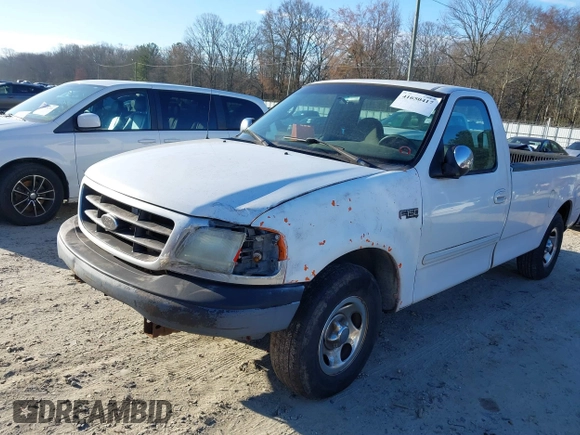 2001 Ford F-150 XL z VIN 1FTRF17W81NA20197, wystawiony jako IAAI lot #41650417 z przebiegiem 402 114 mil mil oraz . Historia ofert i sprzedaży dostępna na DreamBid. Obrazek 6.