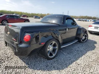 2003 Chevrolet SSR LS z VIN 1GCES14P23B103054, wystawiony jako Copart lot #50783055 z przebiegiem 94 611 mil mil oraz Szkoda całkowita • Salvage title. Historia ofert i sprzedaży dostępna na DreamBid. Obrazek 3.
