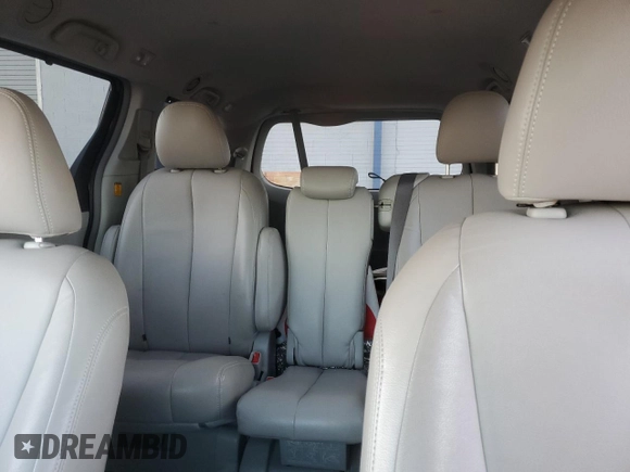2011 Toyota Sienna LE AAS with VIN 5TDKK3DC8BS036611, listed as a Copart auction lot 86568384 with 160,580 mi miles and Salvage Title. Bid and sale history available at carsss.com. Image 10.