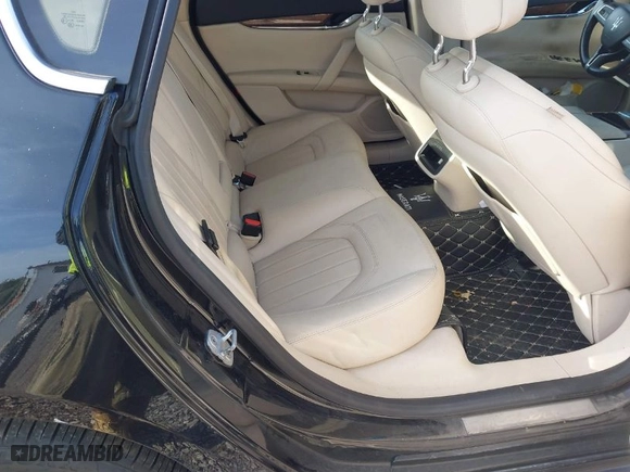 2014 Maserati Quattroporte S Q4 with VIN ZAM56RRA5E1113783, listed as a IAAI auction lot 40497812 with 100,036 mi miles. Bid and sale history available at carsss.com. Image 8.