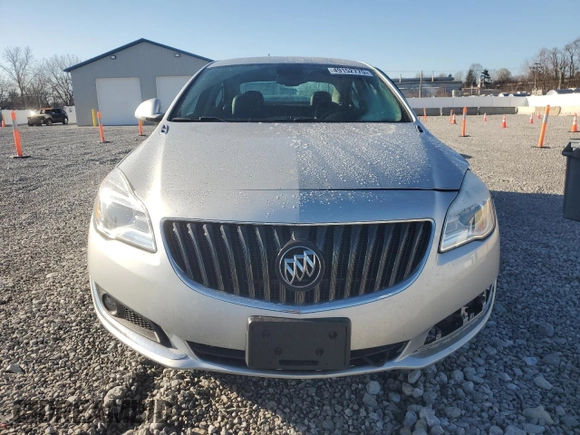 2017 Buick Regal Sport Touring with VIN 2G4GL5EX0H9188475, listed as a Copart auction lot 49152775 with 37,004 mi miles and Salvage Title. Bid and sale history available at DreamBid. Image 5.