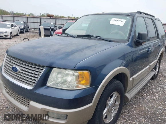2005 Ford Expedition Eddie Bauer with VIN 1FMFU17525LA87052, listed as a IAAI auction lot 42042940 with 226,105 mi miles and . Bid and sale history available at DreamBid. Image 2.