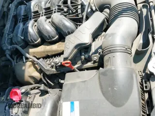 2012 Hyundai Genesis R-Spec z VIN KMHGC4DH3CU170889, wystawiony jako IAAI lot #43205071 z przebiegiem 110 758 mil mil oraz . Historia ofert i sprzedaży dostępna na DreamBid. Obrazek 13.