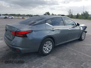 2020 Nissan Altima 2.5 S with VIN 1N4BL4BV4LC247109, listed as a IAAI auction lot 42085352 with 99,016 mi miles. Bid and sale history available at carsss.com. Image 4.