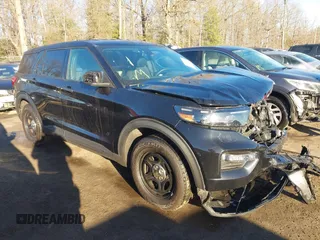 2020 Ford Police Interceptor Utility z VIN 1FM5K8AB6LGB84754, wystawiony jako IAAI lot #41489713 z przebiegiem 76 028 mil mil oraz . Historia ofert i sprzedaży dostępna na DreamBid. Obrazek 1.