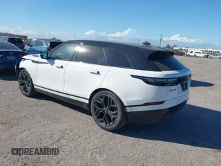 2024 Land Rover Range Rover Velar Dynamic SE with VIN SALYL2EX1RA370322, listed as a IAAI auction lot 41572336 with 32,939 mi miles and . Bid and sale history available at DreamBid. Image 3.