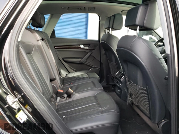 2018 Audi Q5 Premium Plus with VIN WA1BNAFY2J2231172, listed as a Copart auction lot 37492253 with 45,009 mi miles. Bid and sale history available at carsss.com. Image 10.
