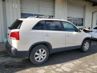 2011 Kia Sorento LX with VIN 5XYKT3A18BG171018, listed as a Copart auction lot 47173085 with 155,253 mi miles and Clean Title. Bid and sale history available at DreamBid. Image 3.