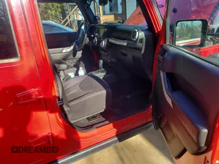 2014 Jeep Wrangler Unlimited Rubicon with VIN 1C4BJWFGXEL197231, listed as a Copart auction lot 49048485 with 90,165 mi miles and Clean Title. Bid and sale history available at carsss.com. Image 5.