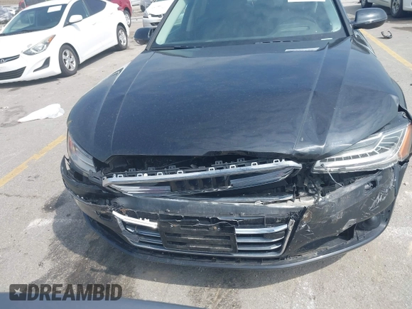 2015 Audi A8 4.0T with VIN WAU32AFD6FN002710, listed as a IAAI auction lot 42447149 with 109,791 mi miles and . Bid and sale history available at DreamBid. Image 6.