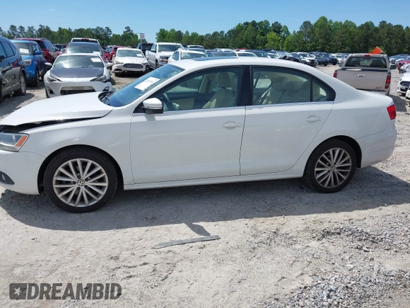 2013 Volkswagen Jetta TDI w/Premium/Nav с VIN 3VWLL7AJ2DM203802, выставлен на аукционе IAAI как лот 42311963 с пробегом 136 099 миль миль и . История ставок и продаж доступна на DreamBid. Изображение 15.