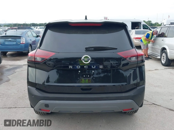 2021 Nissan Rogue S z VIN 5N1AT3AA4MC709471, wystawiony jako IAAI lot #42419548 z przebiegiem 47 666 mil mil oraz . Historia ofert i sprzedaży dostępna na DreamBid. Obrazek 16.
