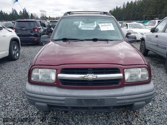 2002 Chevrolet Tracker with VIN 2CNBJ13C626925583, listed as a IAAI auction lot 41636212 with NaN miles. Bid and sale history available at carsss.com. Image 12.