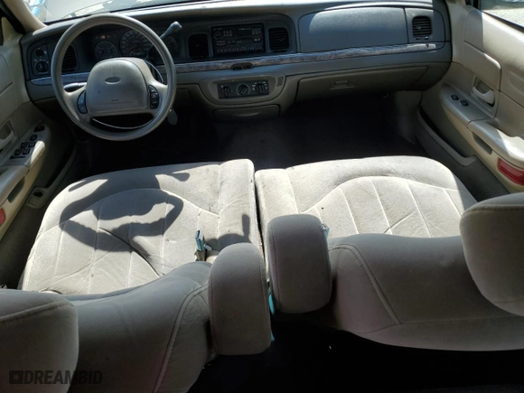 2000 Ford Crown Victoria with VIN 2FAFP73W0YX127395, listed as a Copart auction lot 72442494 with 123,999 mi miles and Salvage Title. Bid and sale history available at carsss.com. Image 8.