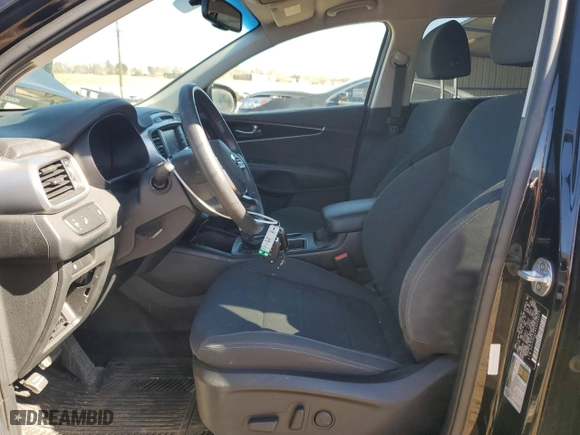 2019 Kia Sorento S V6 with VIN 5XYPGDA58KG450617, listed as a Copart auction lot 47320295 with 66,053 mi miles and Salvage Title. Bid and sale history available at carsss.com. Image 7.