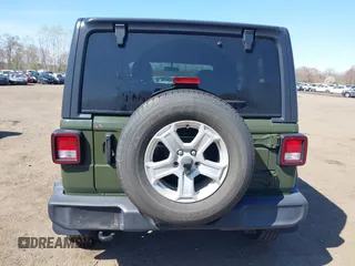 2021 Jeep Wrangler Unlimited Sport Altitude с VIN 1C4HJXDN8MW701628, выставлен на аукционе IAAI как лот 42059202 с пробегом 73 814 миль миль и . История ставок и продаж доступна на DreamBid. Изображение 16.
