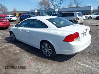 2013 Volvo C70 T5 with VIN YV1672MC0DJ139884, listed as a IAAI auction lot 41846044 with 89,838 mi miles. Bid and sale history available at carsss.com. Image 3.
