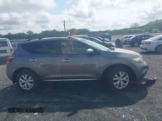 2014 Nissan Murano SL z VIN JN8AZ1MU5EW413067, wystawiony jako IAAI lot #42192547 z przebiegiem 129 813 mil mil oraz . Historia ofert i sprzedaży dostępna na DreamBid. Obrazek 14.