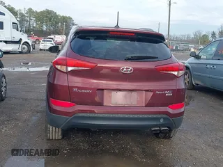 2016 Hyundai Tucson Limited z VIN KM8J3CA26GU231206, wystawiony jako IAAI lot #41476916 z przebiegiem 106 540 mil mil oraz . Historia ofert i sprzedaży dostępna na DreamBid. Obrazek 16.