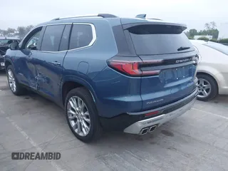 2024 GMC Acadia FWD Denali z VIN 1GKENLKS7RJ190012, wystawiony jako IAAI lot #41907629 z przebiegiem 9 918 mil mil oraz . Historia ofert i sprzedaży dostępna na DreamBid. Obrazek 3.