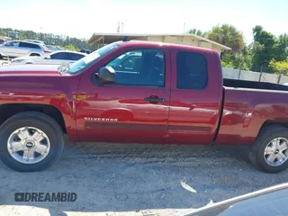 2013 Chevrolet Silverado 1500 LT with VIN 1GCRKSE77DZ215203, listed as a IAAI auction lot 42200656 with 115,102 mi miles and . Bid and sale history available at DreamBid. Image 14.