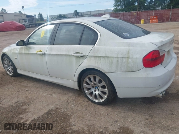 2006 BMW 3 Series 330i с VIN WBAVB33526PS18608, выставлен на аукционе IAAI как лот 42521613 с пробегом Не указан миль и . История ставок и продаж доступна на DreamBid. Изображение 3.