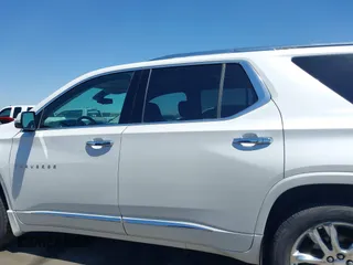 2018 Chevrolet Traverse High Country with VIN 1GNEVKKW1JJ146141, listed as a IAAI auction lot 42047230 with 93,199 mi miles. Bid and sale history available at carsss.com. Image 15.
