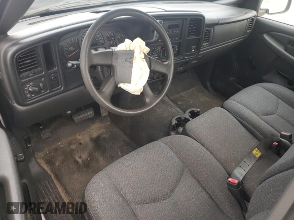 2004 Chevrolet Silverado 1500 Work Truck with VIN 1GCEC14XX4Z269229, listed as a Copart auction lot 44469395 with 52,105 mi miles and Salvage Title. Bid and sale history available at carsss.com. Image 8.