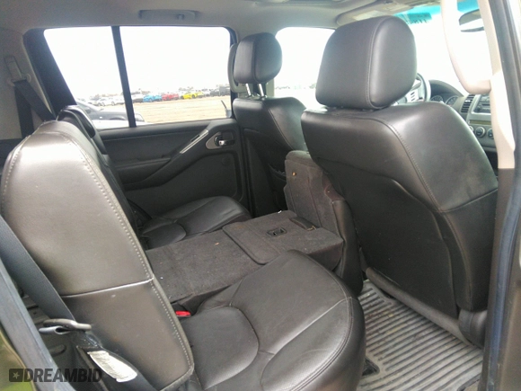 2005 Nissan Pathfinder LE with VIN 5N1AR18W75C722785, listed as a IAAI auction lot 41845788 with 221,771 mi miles. Bid and sale history available at carsss.com. Image 8.