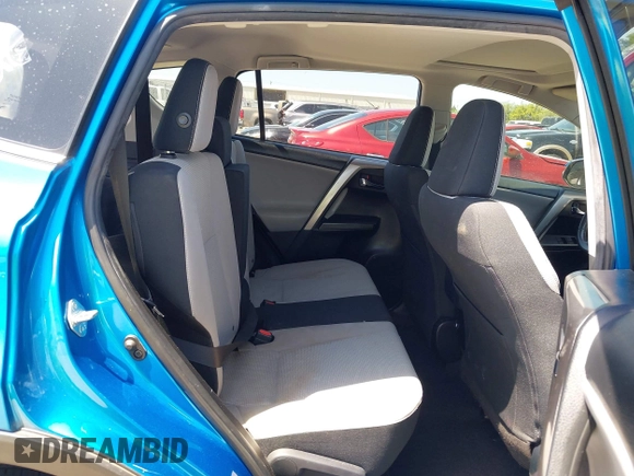 2018 Toyota RAV4 XLE with VIN JTMWFREV2JJ168557, listed as a IAAI auction lot 41994837 with 107,636 mi miles. Bid and sale history available at carsss.com. Image 8.