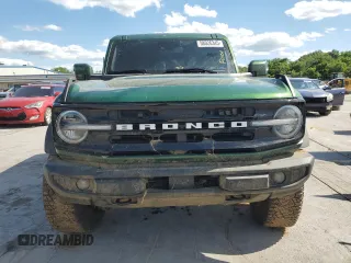 2023 Ford Bronco z VIN 1FMDE5CP1PLB73958, wystawiony jako Copart lot #58026345 z przebiegiem Nie podano mil oraz Szkoda całkowita • Salvage title. Historia ofert i sprzedaży dostępna na DreamBid. Obrazek 5.