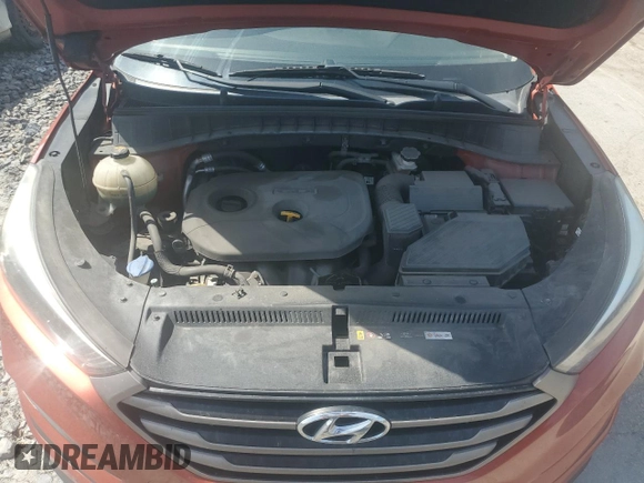 2016 Hyundai Tucson SE z VIN KM8J3CA41GU215612, wystawiony jako Copart lot #56111365 z przebiegiem 139 122 mil mil oraz Szkoda całkowita • Salvage title. Historia ofert i sprzedaży dostępna na DreamBid. Obrazek 12.
