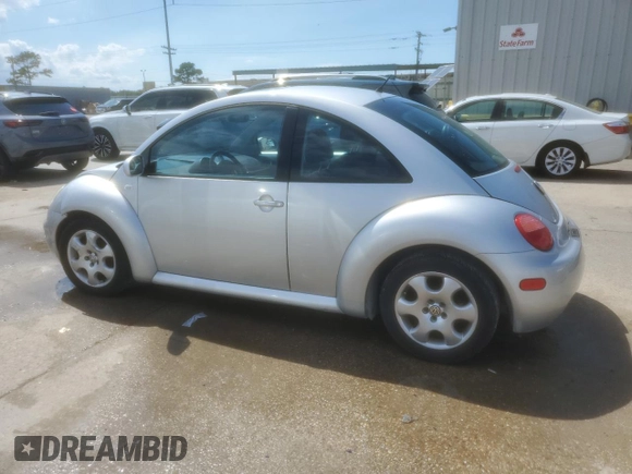 2002 Volkswagen Beetle GLS with VIN 3VWCB21C32M410168, listed as a Copart auction lot 55098545 with 166,410 mi miles and Salvage title. Bid and sale history available at DreamBid. Image 2.